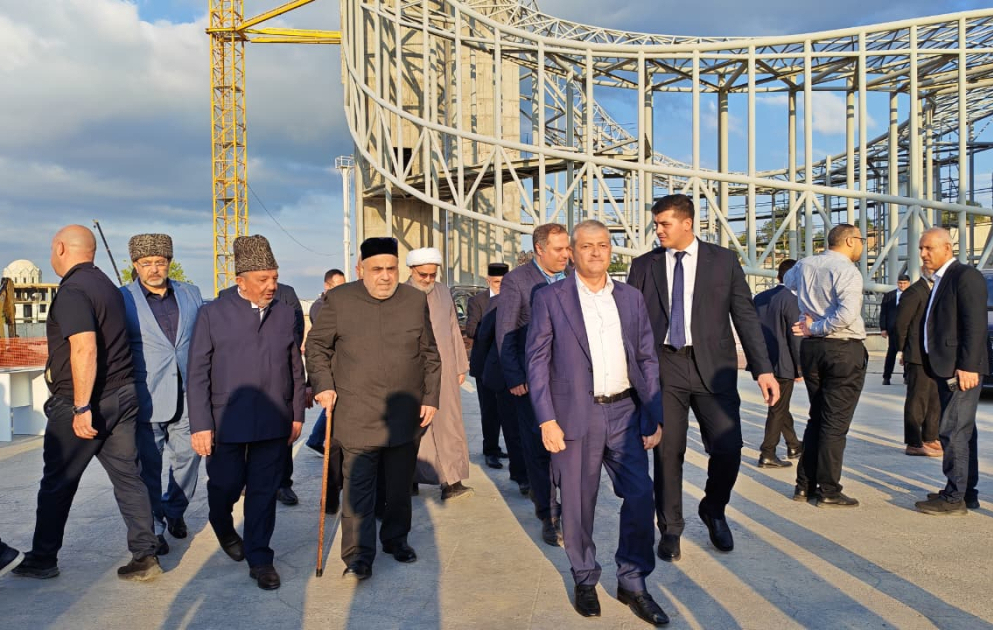 Seyid Yəhya Bakuviyə həsr olunmuş konfransın iştirakçıları Şuşa şəhəri ilə tanış olublar