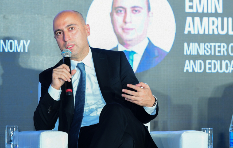 Emin Əmrullayev: Fundamental təhsil göstəricilərinin yaxşılaşdırılması xüsusi əhəmiyyət daşıyır