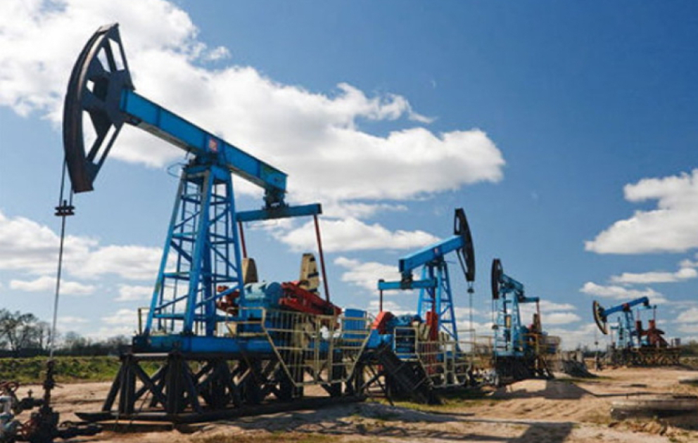 Азербайджанская нефть торгуется за 121 доллар