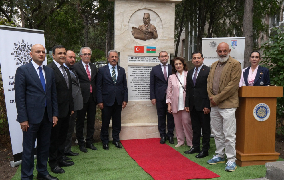Ankara Universitetində Əhməd Ağaoğlunun barelyefi və auditoriyası açılıb