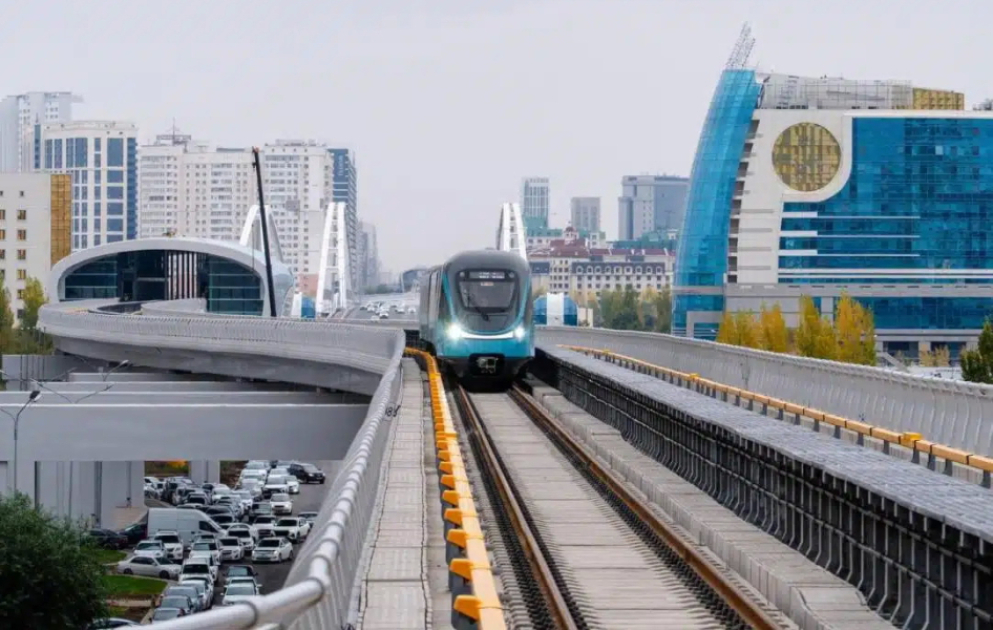 В столице Казахстана поезда Tarlan Astana курсируют без машинистов