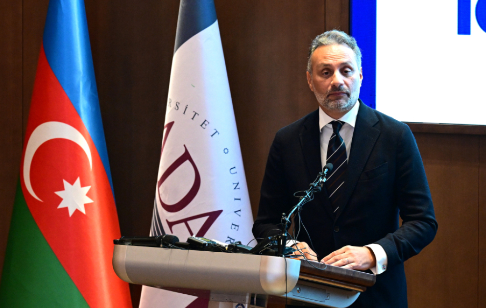 İcraçı direktor: Biz təşkilatlara mürəkkəb strateji çağırışları həll etməyə kömək edirik