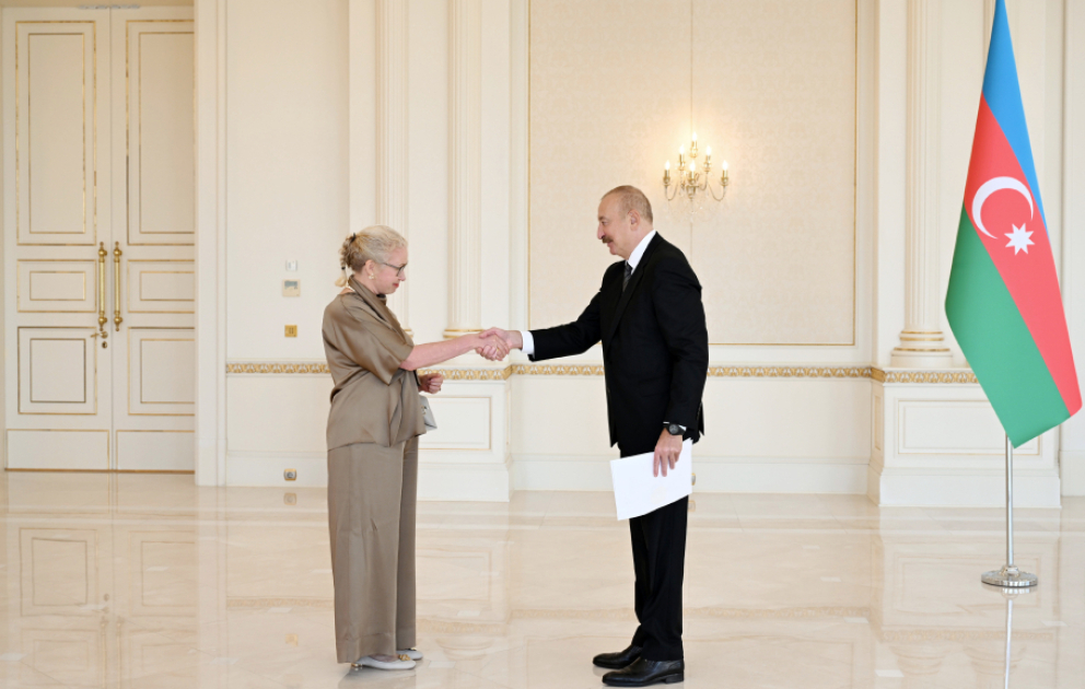 Präsident Ilham Aliyev empfängt neu ernannte schwedische Botschafterin