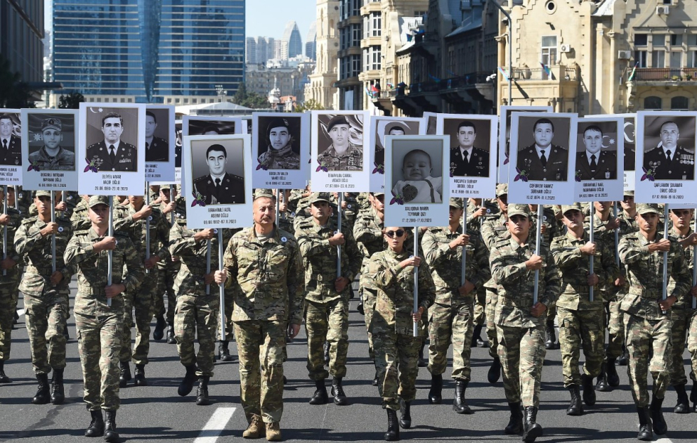 Bir dəqiqəlik sükut, əbədi ehtiram...