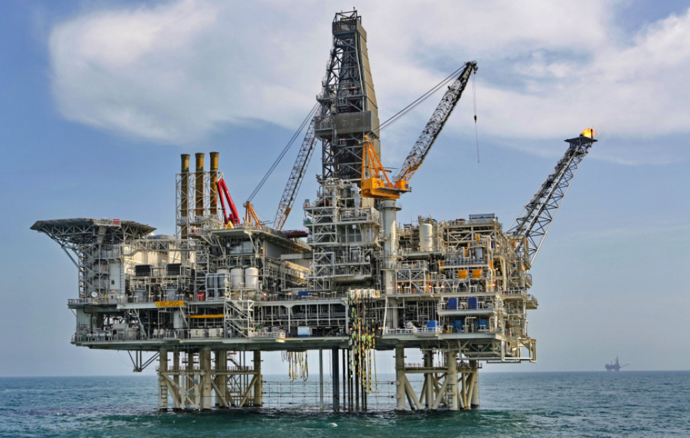 Азербайджанская нефть подорожала более чем на 5 долларов