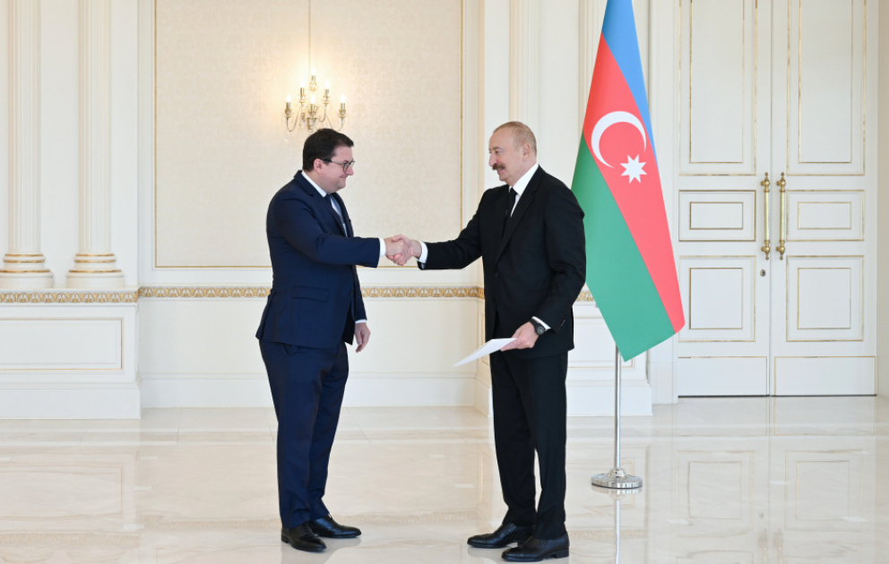 Präsident Ilham Aliyev empfängt neu ernannten österreichischen Botschafter