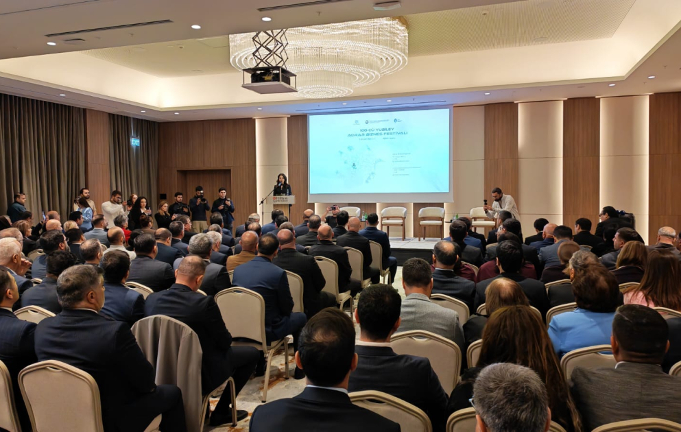 Ağdamda “Aqrar sahədə dövlət mexanizmləri” mövzusunda panel müzakirə başlayıb