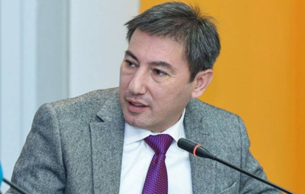 Politoloq: Hibrid və informasiya hücumları bəzi hallarda cəmiyyətə açıq döyüş əməliyyatlarından daha çox ziyan vurur