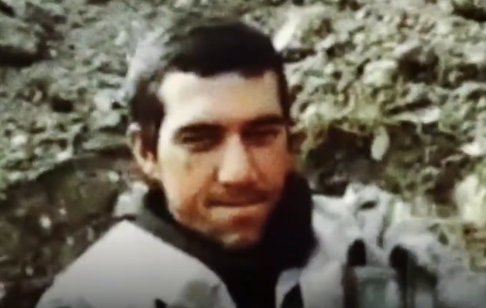 Vətən müharibəsində döyüş yoldaşlarına su gətirərkən şəhid olub...