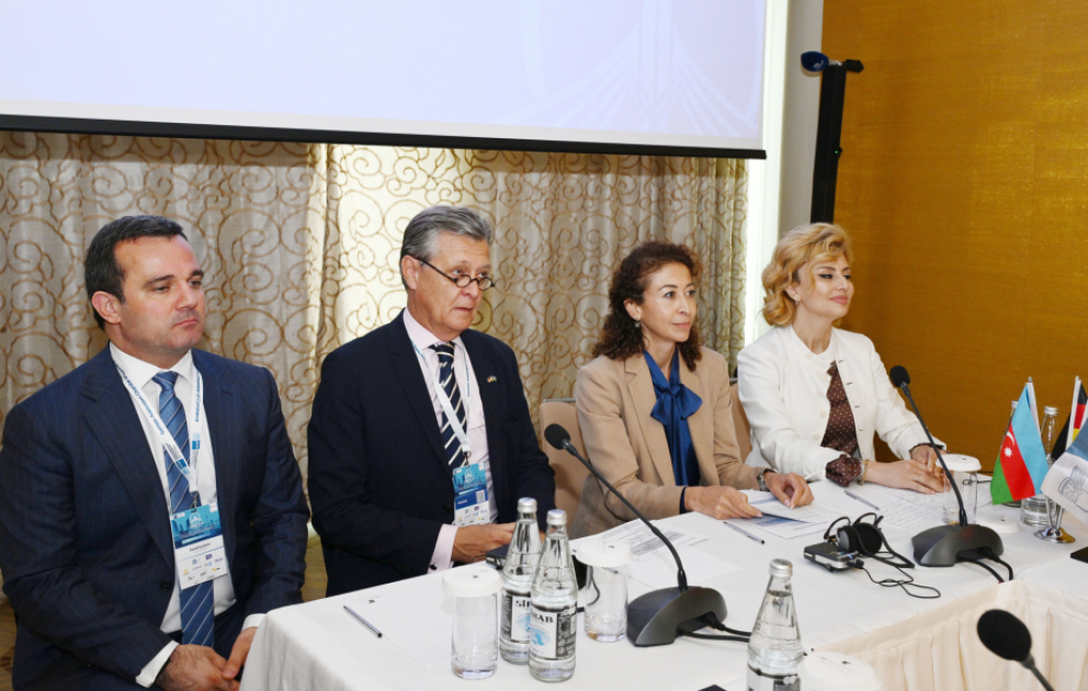 Almaniya səfiri: Azərbaycanın regionda nəqliyyat əlaqələndirilməsində mühüm rolu var