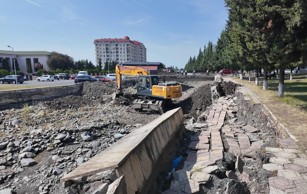 Zaqatalada Bəkməz çayının yaratdığı fəsadlar aradan qaldırılır