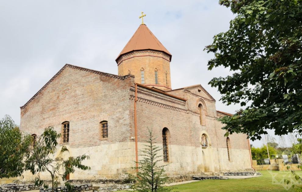Какие исторические места увидит турист, направляющийся в Нидж?
