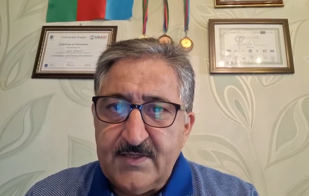 QHT sədri: Qız uşaqlarının təhsildən yayınmasına yol vermək olmaz