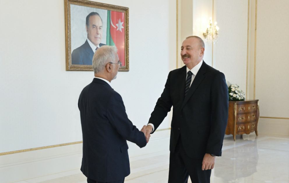 Präsident Ilham Aliyev empfängt iranischen Innenminister