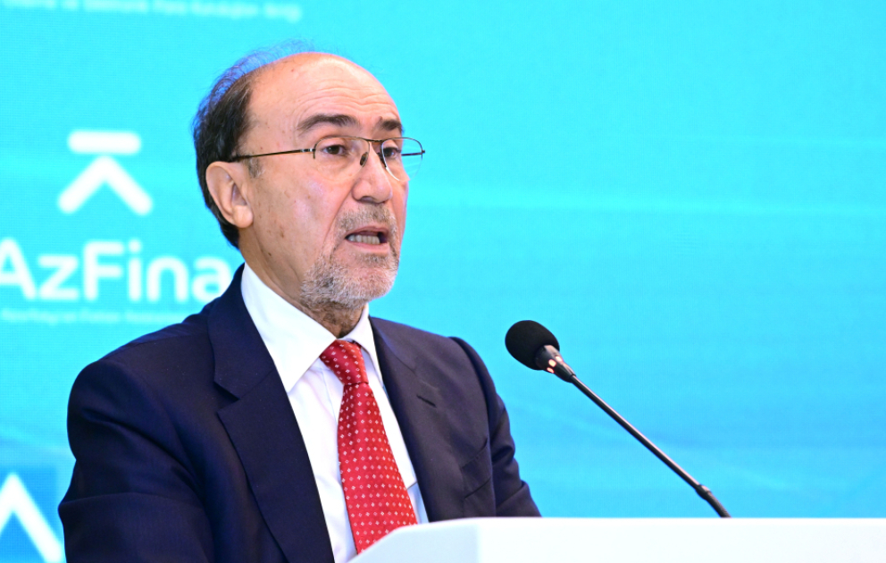 Zakir Nuriyev: Yarım ildə ölkədaxili nağdsız ödənişlər 14,5 faiz artıb