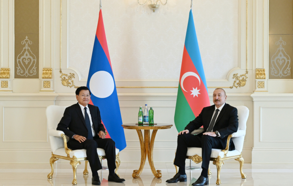 Entretien en tête-à-tête entre les présidents azerbaïdjanais et laotien