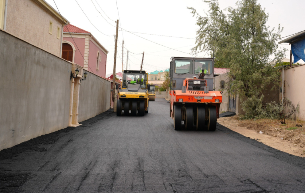 Naxçıvan şəhərində məhəllədaxili yollar asfaltlanır