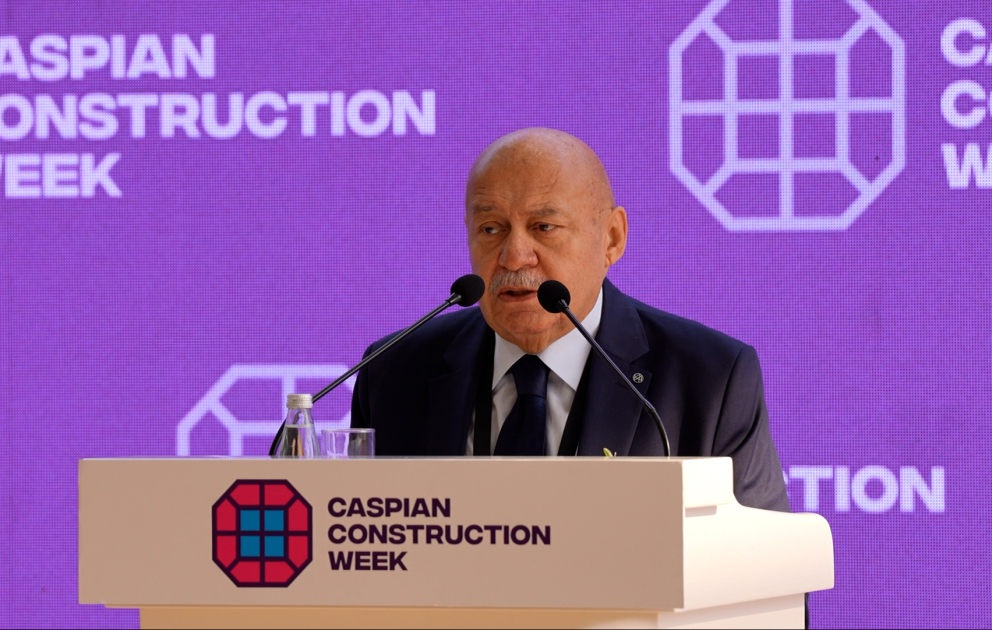 Elbay Qasımzadə: Azərbaycanda şəhərsalma sahəsində mühüm tədbirlər həyata keçirilir
