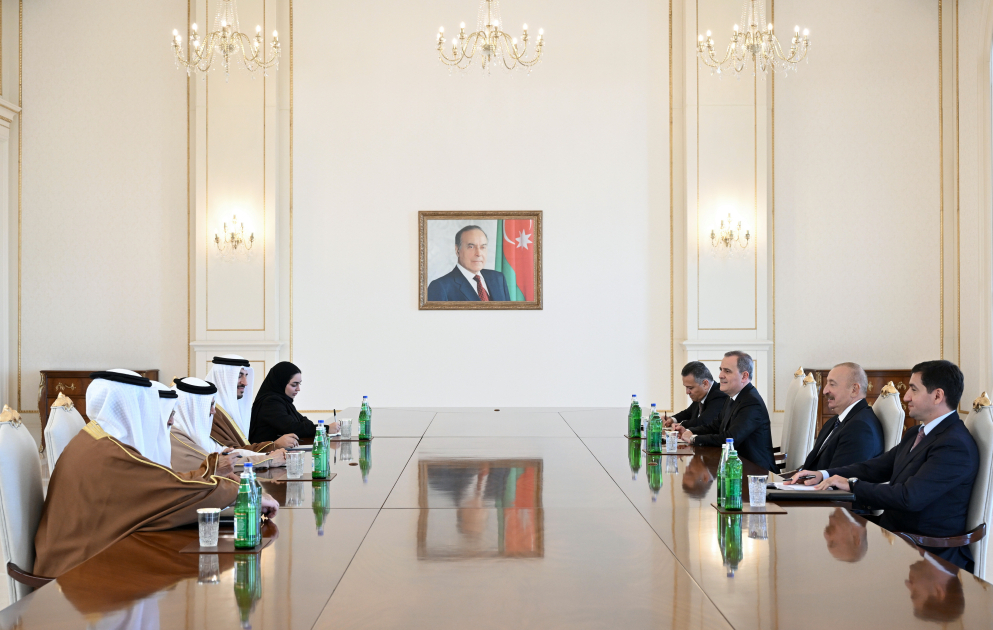 Präsident Ilham Aliyev empfängt Außenminister von Bahrain