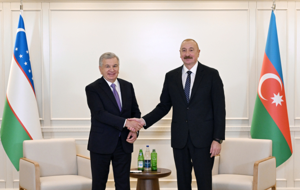 Le président azerbaïdjanais rencontre son homologue ouzbek