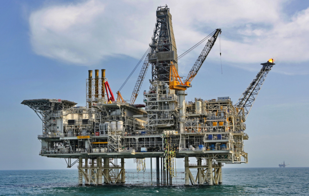 Азербайджанская нефть торгуется за 124 доллара