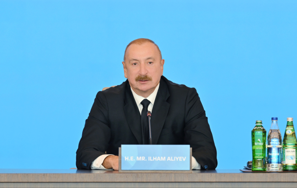 Prezident İlham Əliyev: Bu gün Azərbaycan cəmiyyəti bütün məsələlər üzrə birlik nümayiş etdirir